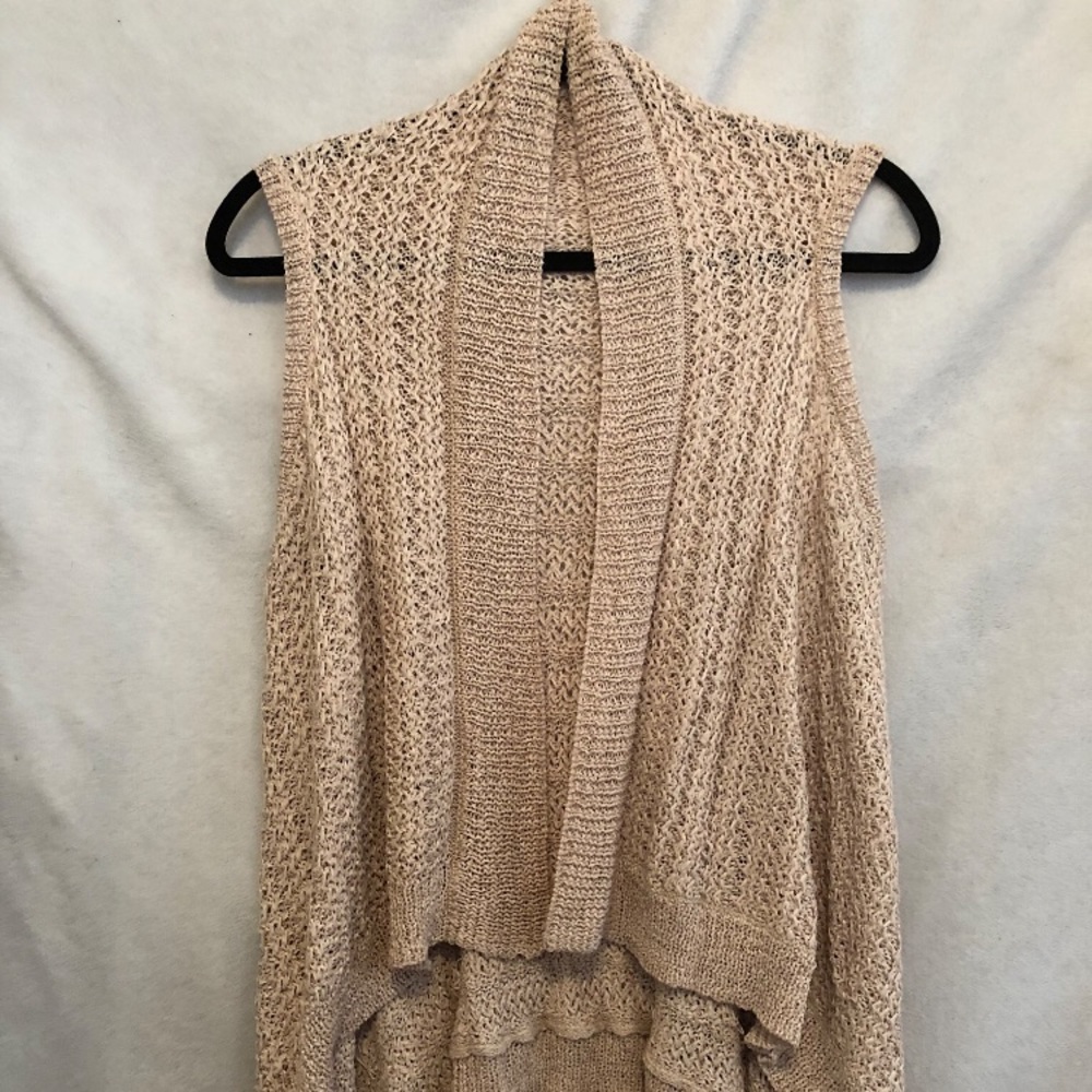 2/$10 Forever 21 crochet vest